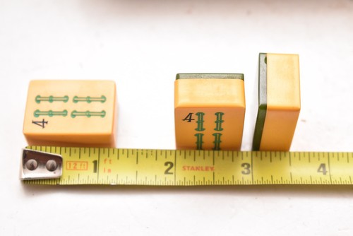 Antique Chinese Mahjong VTG Set Carved Bakelite Tiles Case TWO TONE Green Backs - Picture 11 of 12