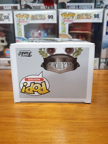 Rare Beetlejuice GLOW SE 605 Funko Pop Vinyl - Picture 5 of 6