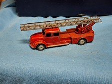 K-73 Märklin 8000er Nr. 8029 Magirus Feuerwehrleiter rot, Leiter komplett.