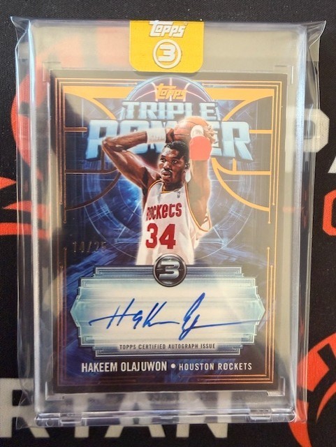2025-26 TOPPS 3 HAKEEM OLAJUWON BRONZE TRIPLE POWER AUTOGRAPH AUTO