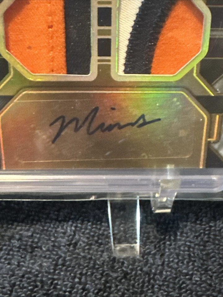 2023 PANINI GOLD STANDARD MARVIN MIMS RPA DUAL PATCH AUTO /49 - Broncos - Image 4 of 4