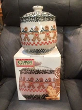 Folk Craft Gingerbread by Tienshan Cookie Jar with Lid Sponge ware Christmas
