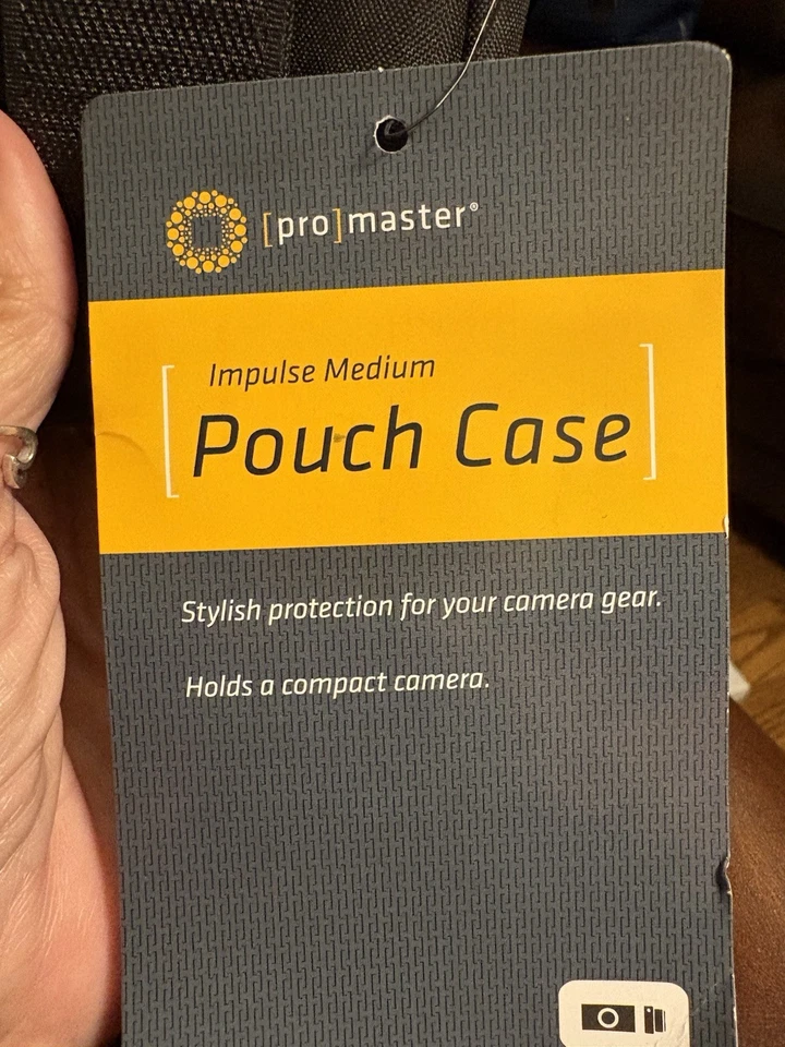 ProMaster Impulse Camera Case Black Medium Pouch with rain cover - Image 4 of 4