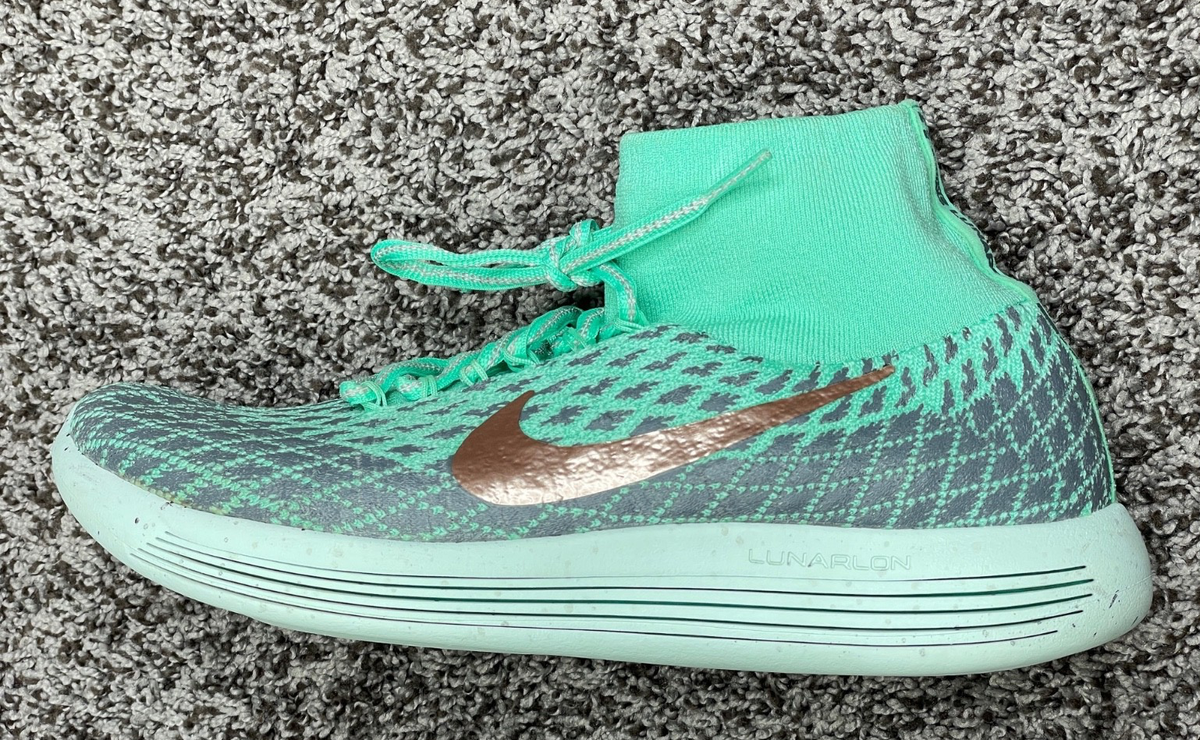 NIKE LunarEpic Flyknit Shield Wmns SZ 8.5us NEW 849665 300  display picture 2