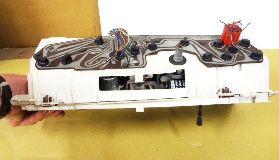 1983-88 Plymouth Caravelle SPEEDOMETER GAUGE CLUSTER Instrument Speedo - Image 4 of 4