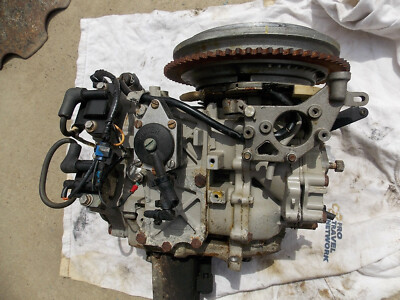 powerhead for a JOHNSON 35hp 35 hp OUTBOARD BOAT MOTOR J35RCRR 1984