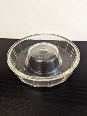 Vintage Glasbake Queen Anne 8 3/4'' Ring Mold Bundt Pan VGC