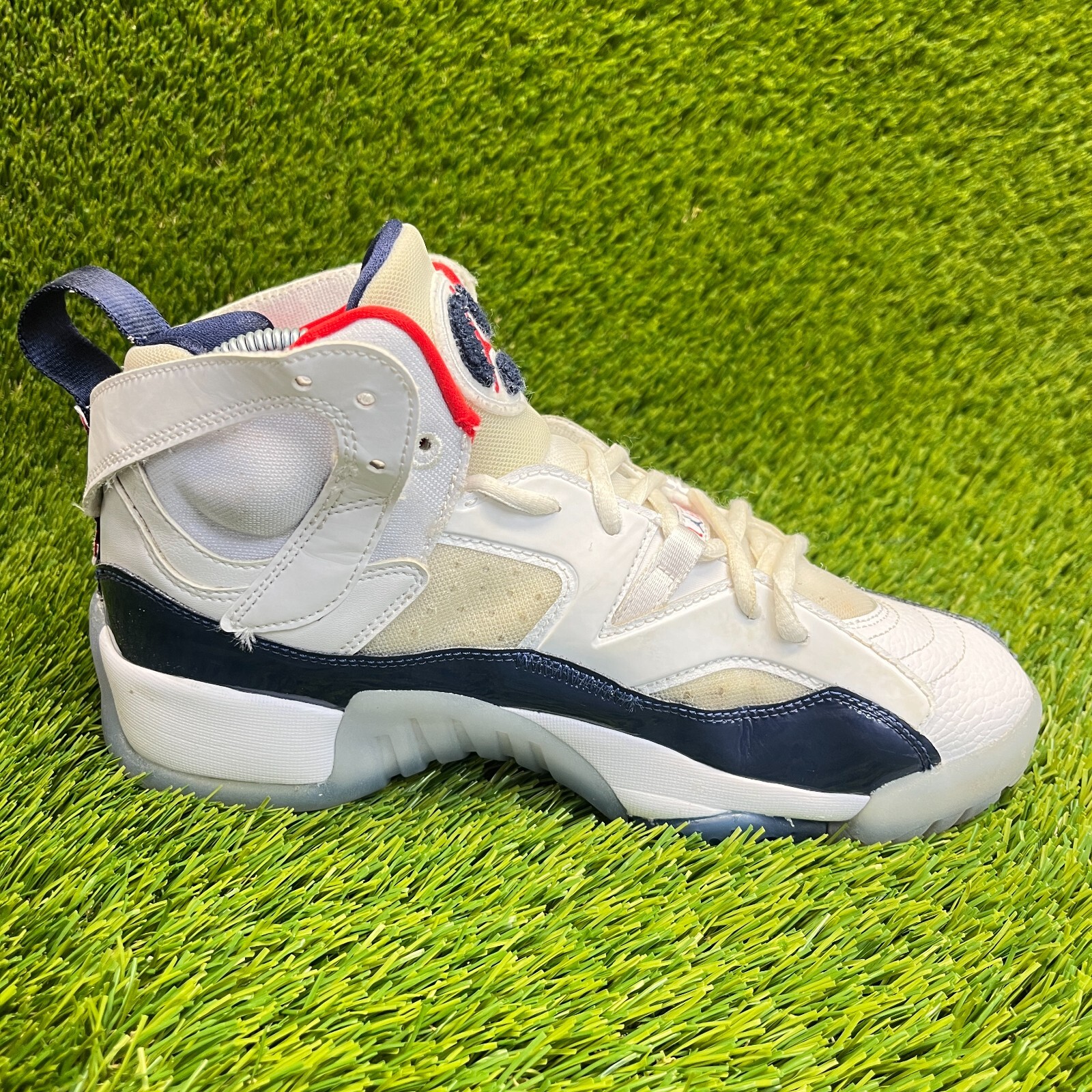 Nike Air Jordan Jumpman Two Trey Boys Size 7Y White Basketball Shoes Sneakers