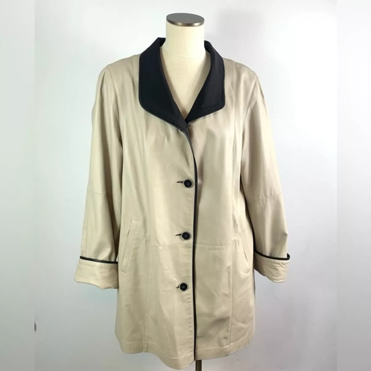 Hiso coats 2025