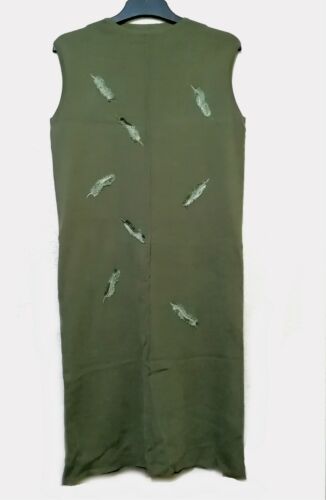 Olive green sleeveless knit dress with feather details - Picture 1 of 6