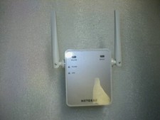 NETGEAR N300 WiFi Range Extender model EX2700 white barely used 