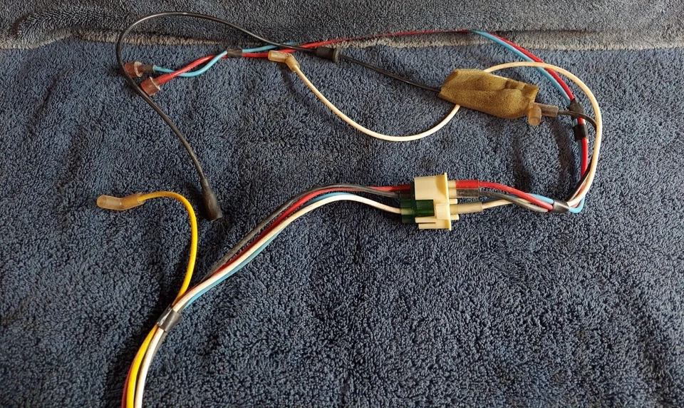 Ford Thunderbird Super Cupé 1994 1995 calefacción aire acondicionado control de clima temperatura Foto 4 de 4