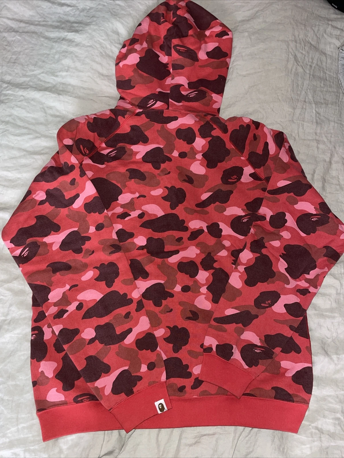 A BATHING APE (BAPE) Felpa con cappuccio mimetica rossa molto rara Bape vintage A Bathing Ape NUOVA One Of One