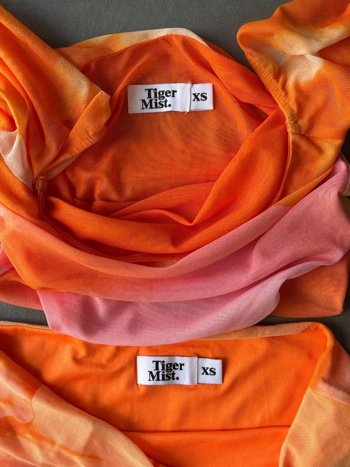 Tiger Mist Top & Mini Skirt Women's XS Orange Artist Print Long Sleeve Lined - Image 4 of 4