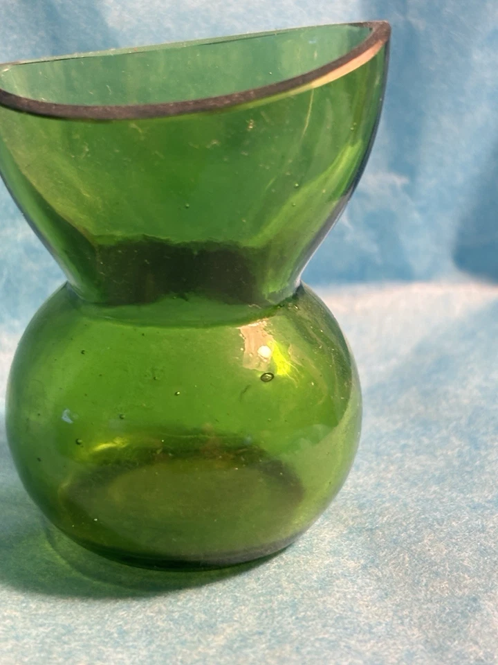 Antique Emerald Green Glass Reservoir Eye Bath Wash Cup Vintage (h12) - Image 3 of 4