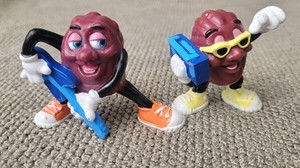 2 Vintage 1988 California Raisins PVC Figure 2.5"
