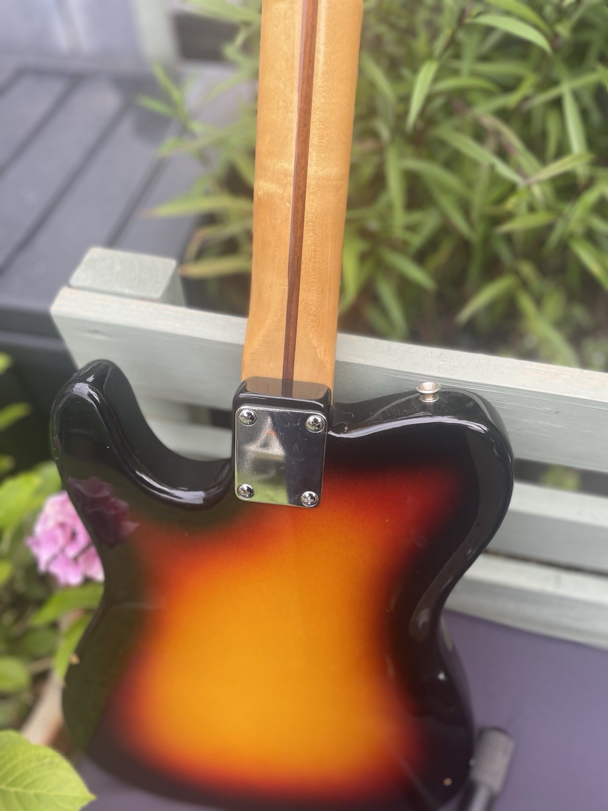 VINTAGE FENDER SQUIER BULLET STRATOCASTER ELECTRIC GUITAR,BLACK INDONESIA,STRAT