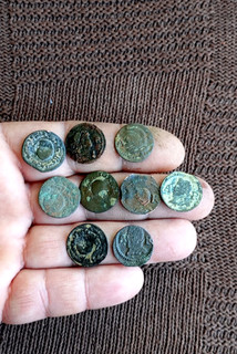 ARDITES LOTE 9 MONEDAS : FELIPE III LUIS XIV Y CARLOS III EL PRETENDIENTE