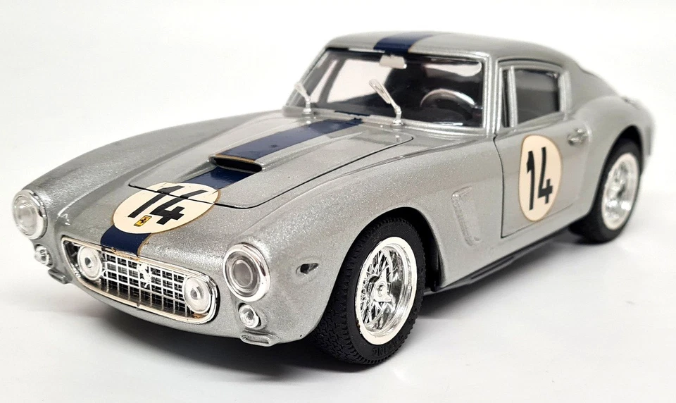 Revell 1/18 Ferrari 250 GT SWB Berlinetta Race Car Silver #14 Diecast Model Car - Image 4 of 4