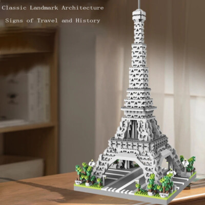 Eiffel Tower Street View Mini Building Blocks   2622-Piece Small Builder