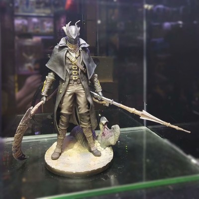 bloodborne hunter figure