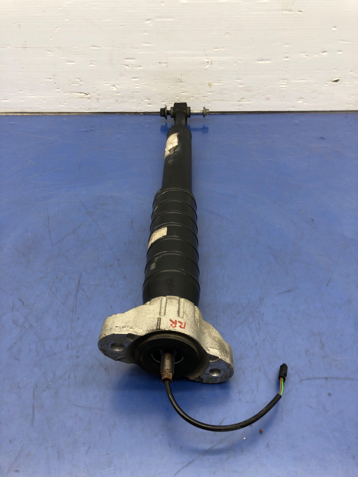 2017-2020 MASERATI LEVANTE M161 3.0L REAR RIGHT SHOCK ABSORBER 60K 462400011553