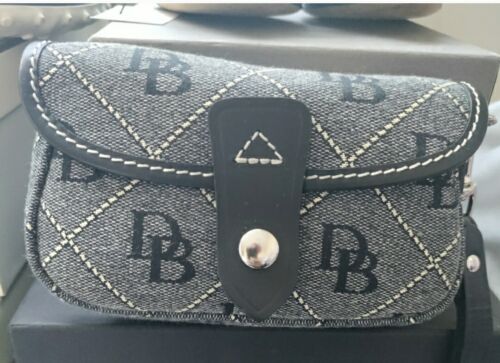 Dooney Bourke Signature Quilt Flap Wristlet Monogram Black NWT - Picture 2 of 3