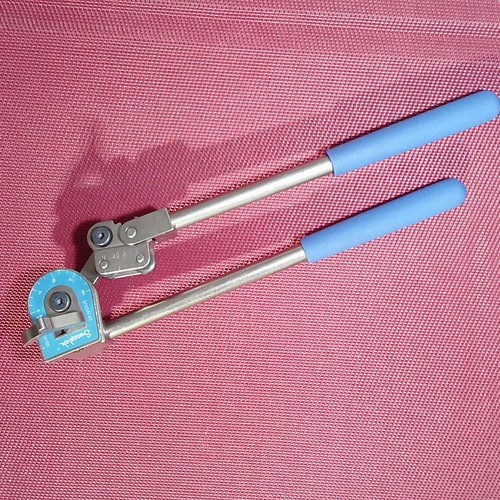 Swagelok® 1/4" inch or 6mm Hand Tube Pipe Bender 3/4" in. Bend Radius MS-HTB-4