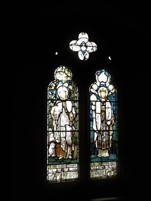 Foto 6x4 St Matthew, Redhill: Buntglasfenster (6) Redhill\/TQ2750 um 2017