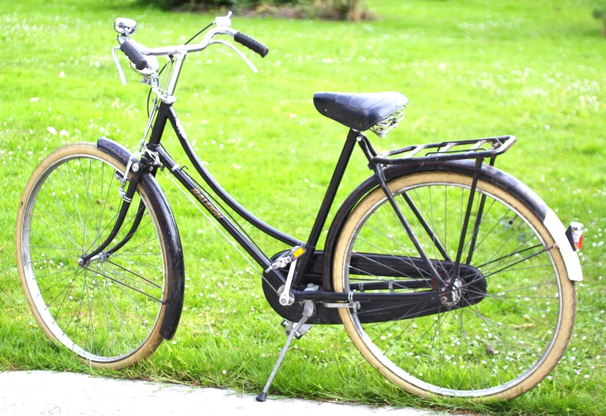 Vélo Ancien Raleigh Femme – 3 Vitesses – Roues 26 Pouces – Vintage (occasion)