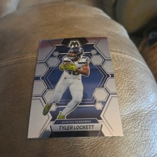 2023 Panini Mosaic Football Tyler Lockett Seattle Seahawks base card #224