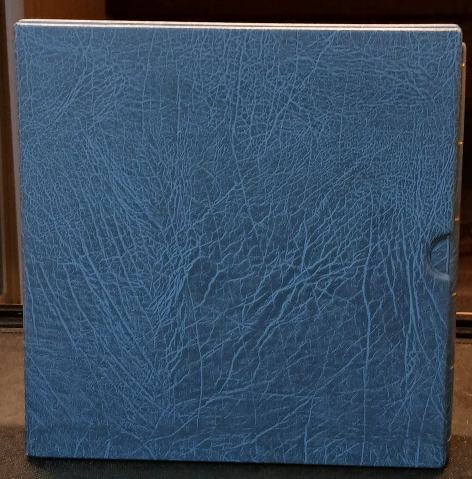 Lighthouse/Leuchtturm Blue 13 Ring Album & Slipcase - Image 4 of 4