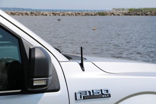 **SHORT** 4" BLACK ALUMINUM ANTENNA MAST - FITS: 1992-1995 Oldsmobile LSS - Picture 5 of 12