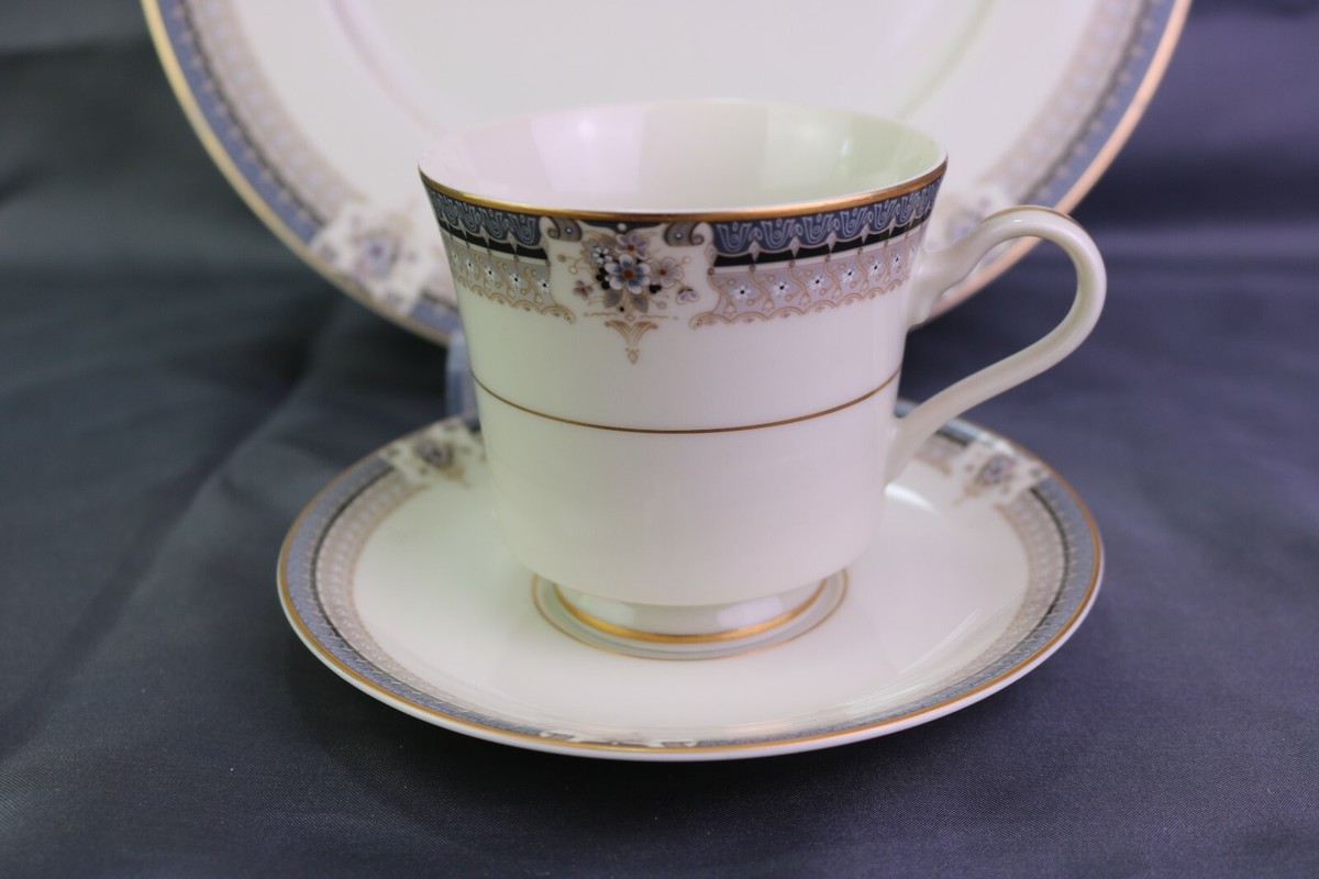 Mikasa Grande Ivory L5504 Tropez 5piece Place Setting for sale