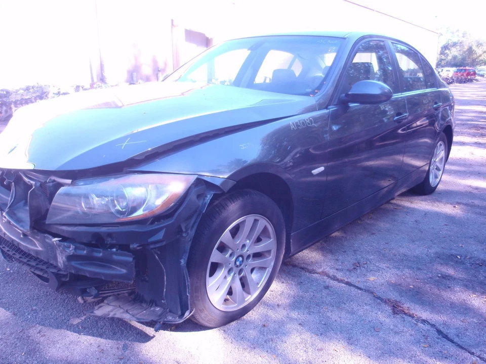 06 宝马 325i 左前悬架膝不包括:Xi;轿车 — 第 3/4 张图片