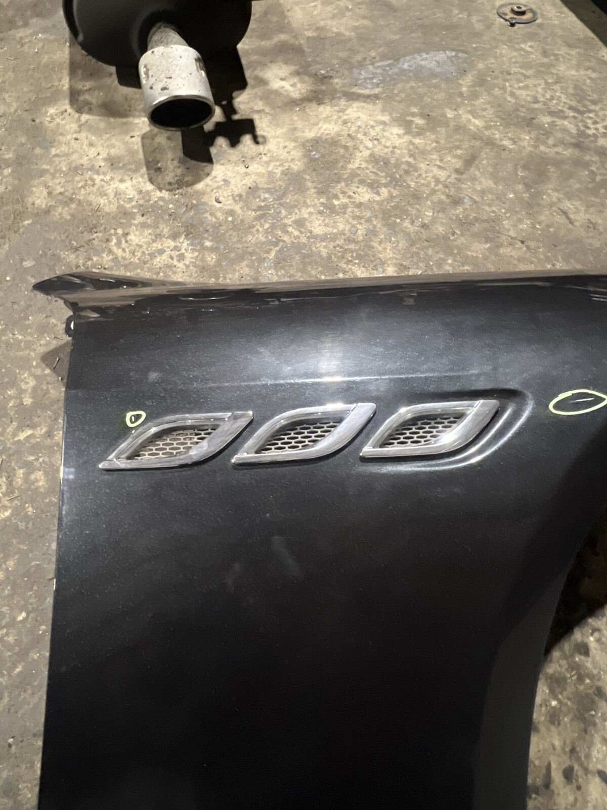 ⭐️14-17 Maserati Quattroporte M156 Front right passenger side fender OEM⭐️