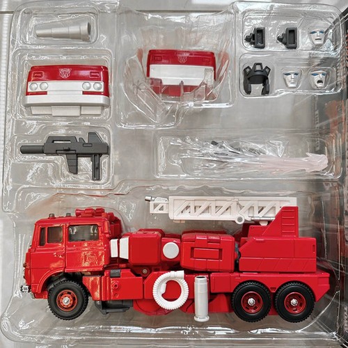 TAKARA TOMY Transformers Inferno Masterpiece MP33 6" Robot Action Figure New - Picture 3 of 8