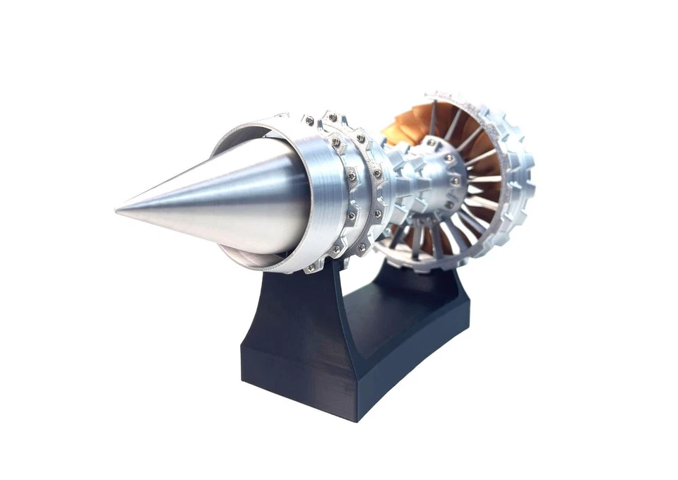 Juguete educativo modelo motor miniatura inspirado en Rolls Royce Trent 900 Foto 3 de 4