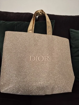 Sac DIOR beauty Pailleté - Photo 1/3