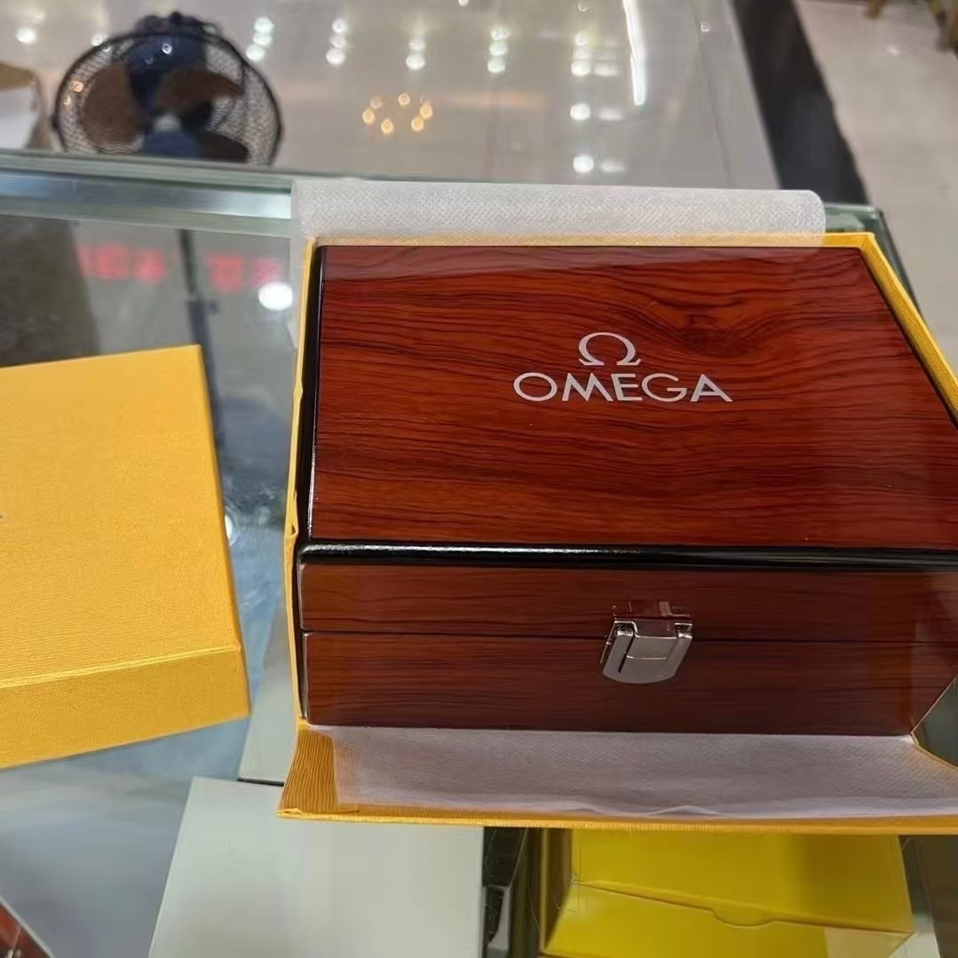 High-end mechanical watch brand storage box classic watch gift box