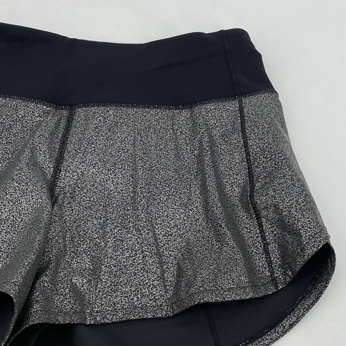 Pantaloncini Lululemon taglia 4 Speed Up Luminosity Foil nero/argento cuciture interne 4" - Foto 6 di 19