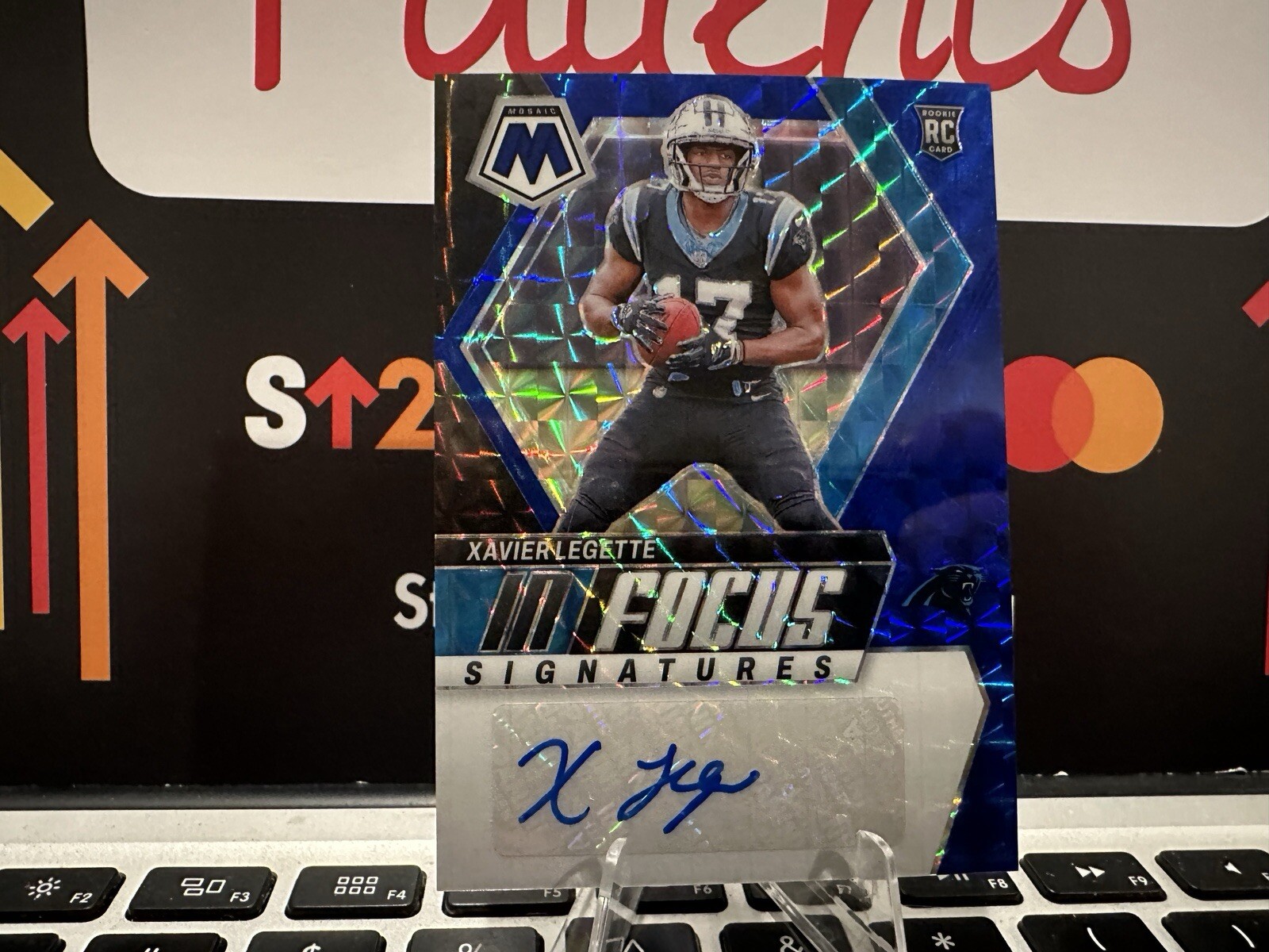 2024 Mosaic * IN FOCUS * Xavier Legette /99 Blue Prizm Diamond Cracked Ice Auto