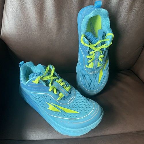 altra zero drop running shoes