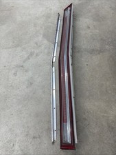 1975-1979 Lincoln Continental Tail Light Assembly Rear Center Panel Oem 1975-1979 Lincoln Continental Tail Light Assembly Rear Center Panel Oem