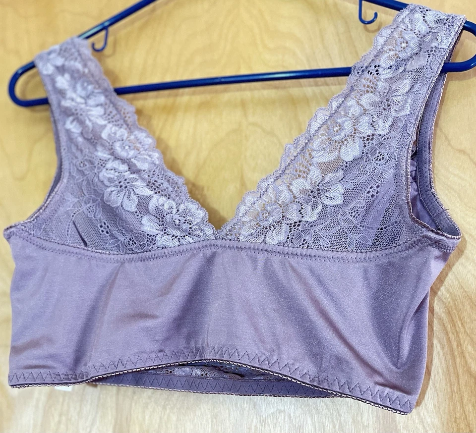 XL Rhonda Shear PINUP Bra Lavender Dusty Purple Lace Cotton EUC Wirefree Comfort - Image 4 of 4