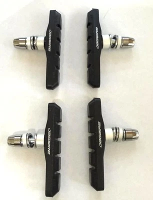 2 Pairs Jagwire Mountain Sport MTB Linear-Pull Brake Shoes with threaded posts.
