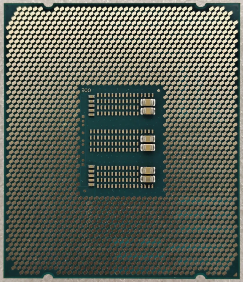 Intel Xeon E7-8890 V4 (SR2SS) 2.20Ghz 24-Core LGA2011 165W 60MB CPU - Immagine 2 di 2