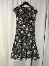 Chaps Women's S Black/White Floral Knit V-Neck Ruched Fit & Flare Knee Dress