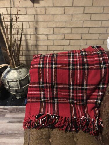 Chaps Home Throw Blanket Chenille Polyester Red Multicolor Plaid Fringes 50x60” - Picture 2 of 8