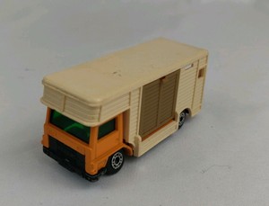 Vintage Lesney Matchbox No. 40 Horse 